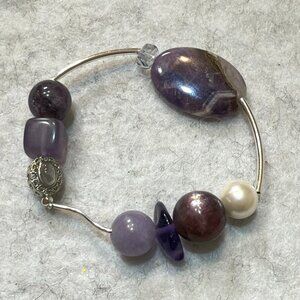 Modern Violet Structure — a bracelet with a unique form